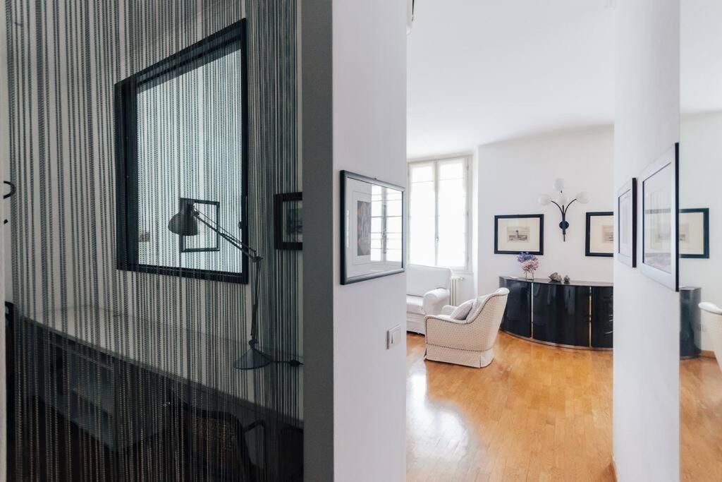 Appartement La Casa Di Isa à Lecco Chambre photo